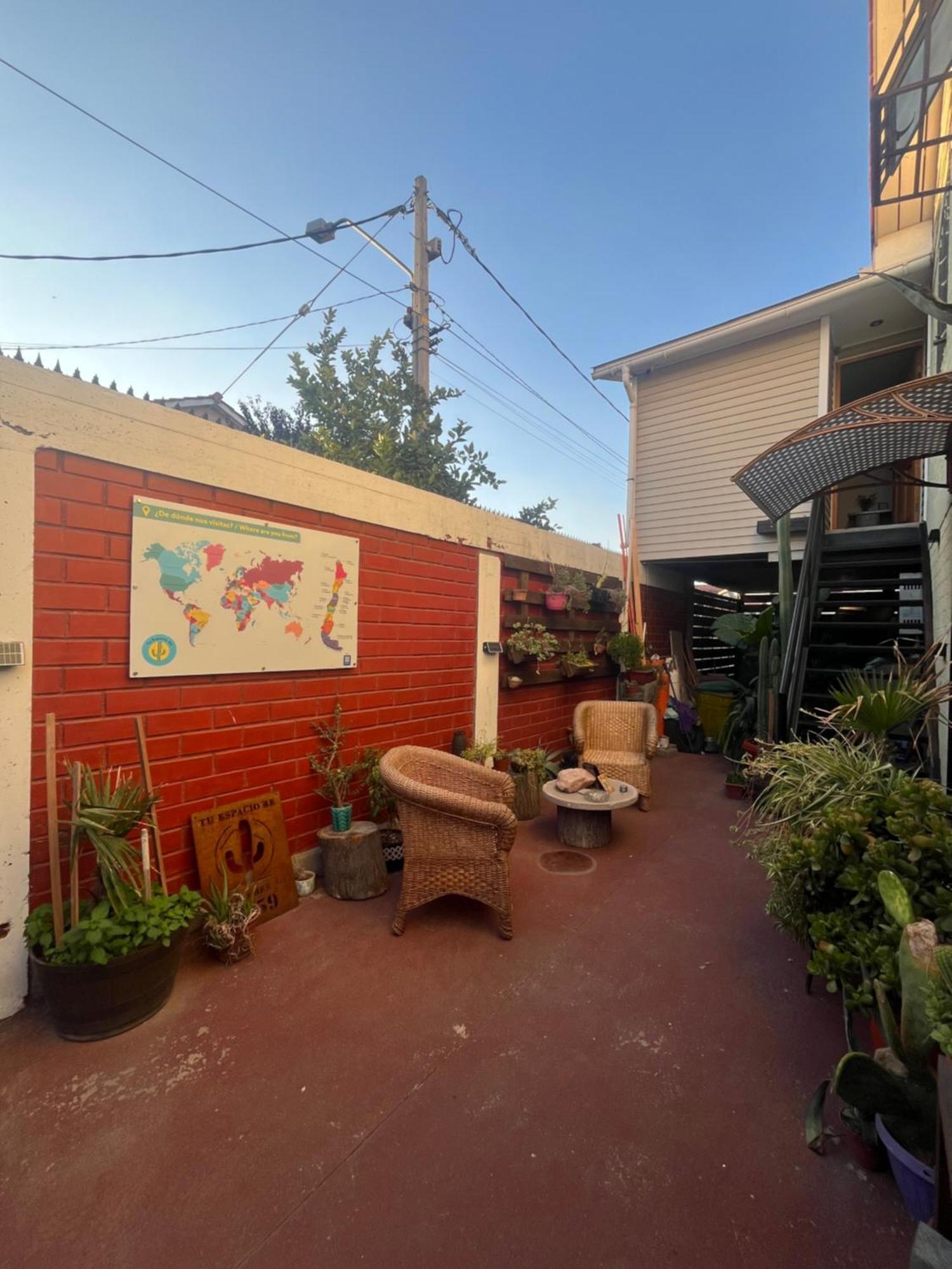 Hostel Tu Espacio Re - Casa Cerca Del Aeropuerto Santiago Ngoại thất bức ảnh
